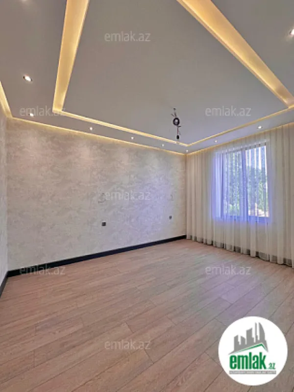 Satılır 6 otaqlı mənzil 300 m²