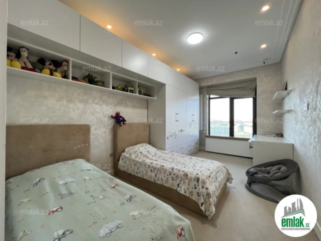 Satılır 4 otaqlı yeni tikili 206 m²