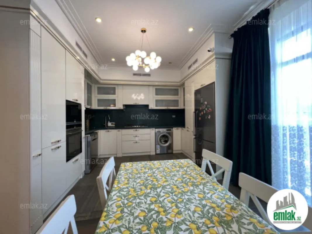 Satılır 4 otaqlı yeni tikili 206 m²