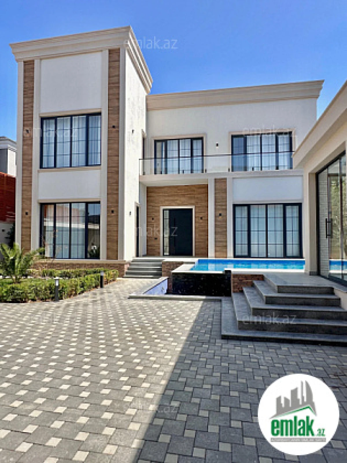 Satılır 6 otaqlı mənzil 400 m²