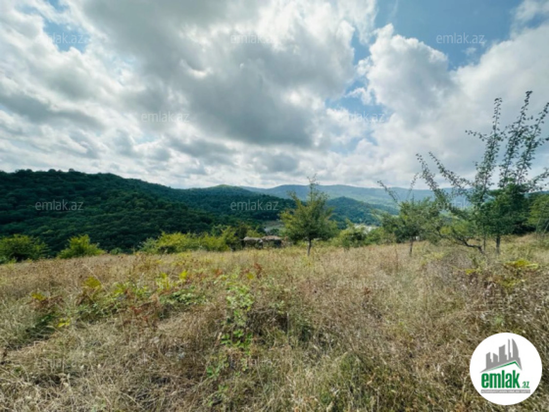 Satılır torpaq sahəsi 100 m²