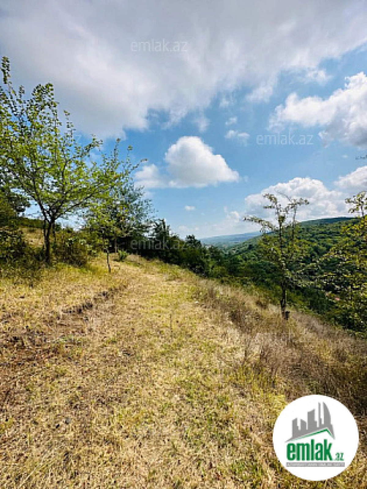 Satılır torpaq sahəsi 100 m²