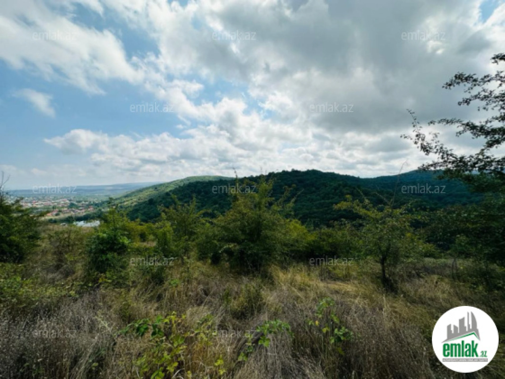 Satılır torpaq sahəsi 100 m²