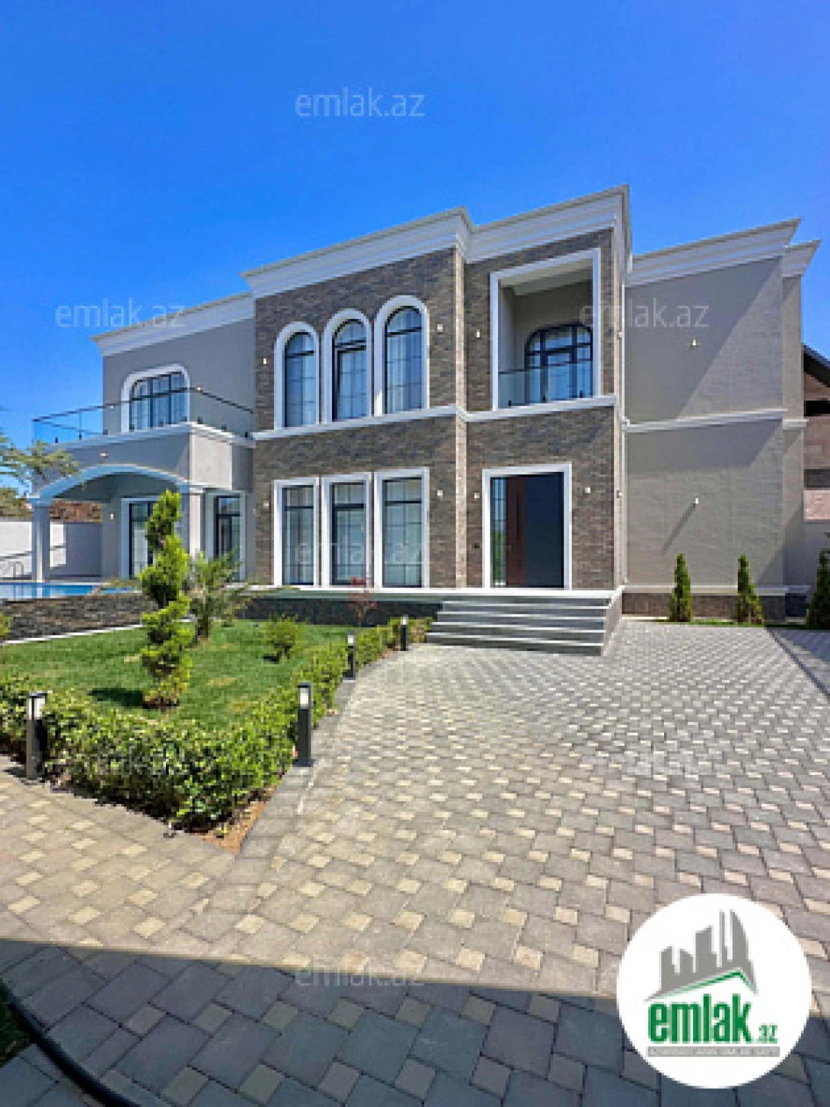 Satılır 6 otaqlı mənzil 400 m²
