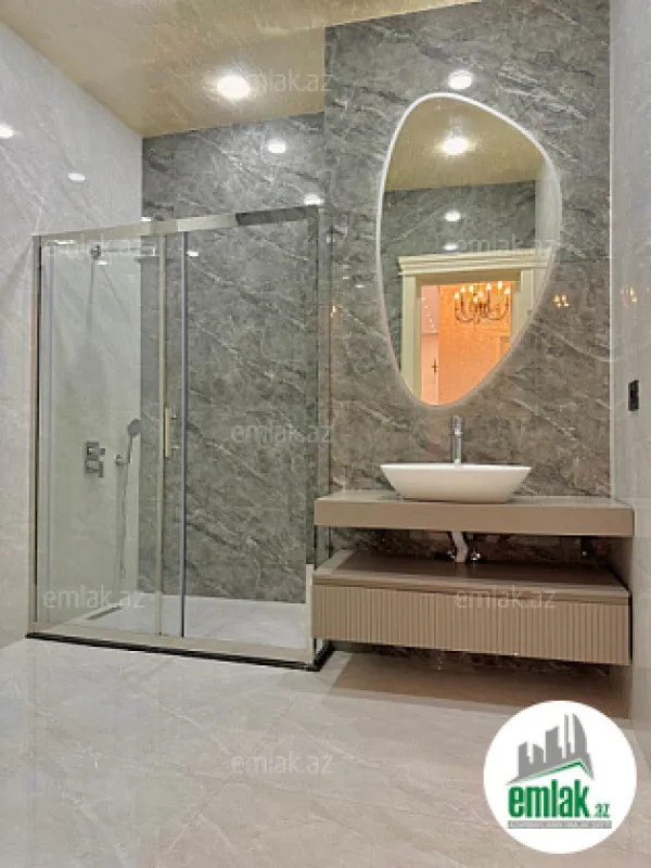 Satılır 6 otaqlı mənzil 400 m²