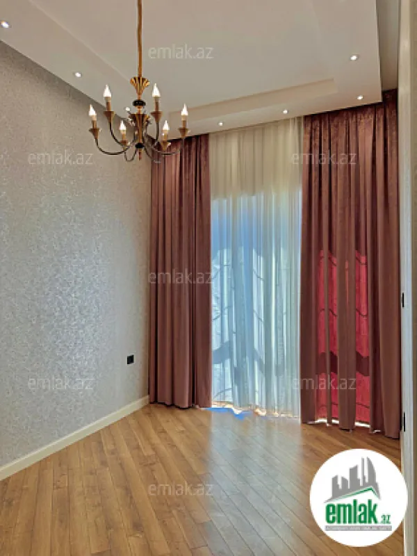 Satılır 6 otaqlı mənzil 400 m²