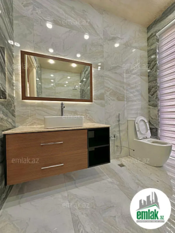 Satılır 6 otaqlı mənzil 400 m²