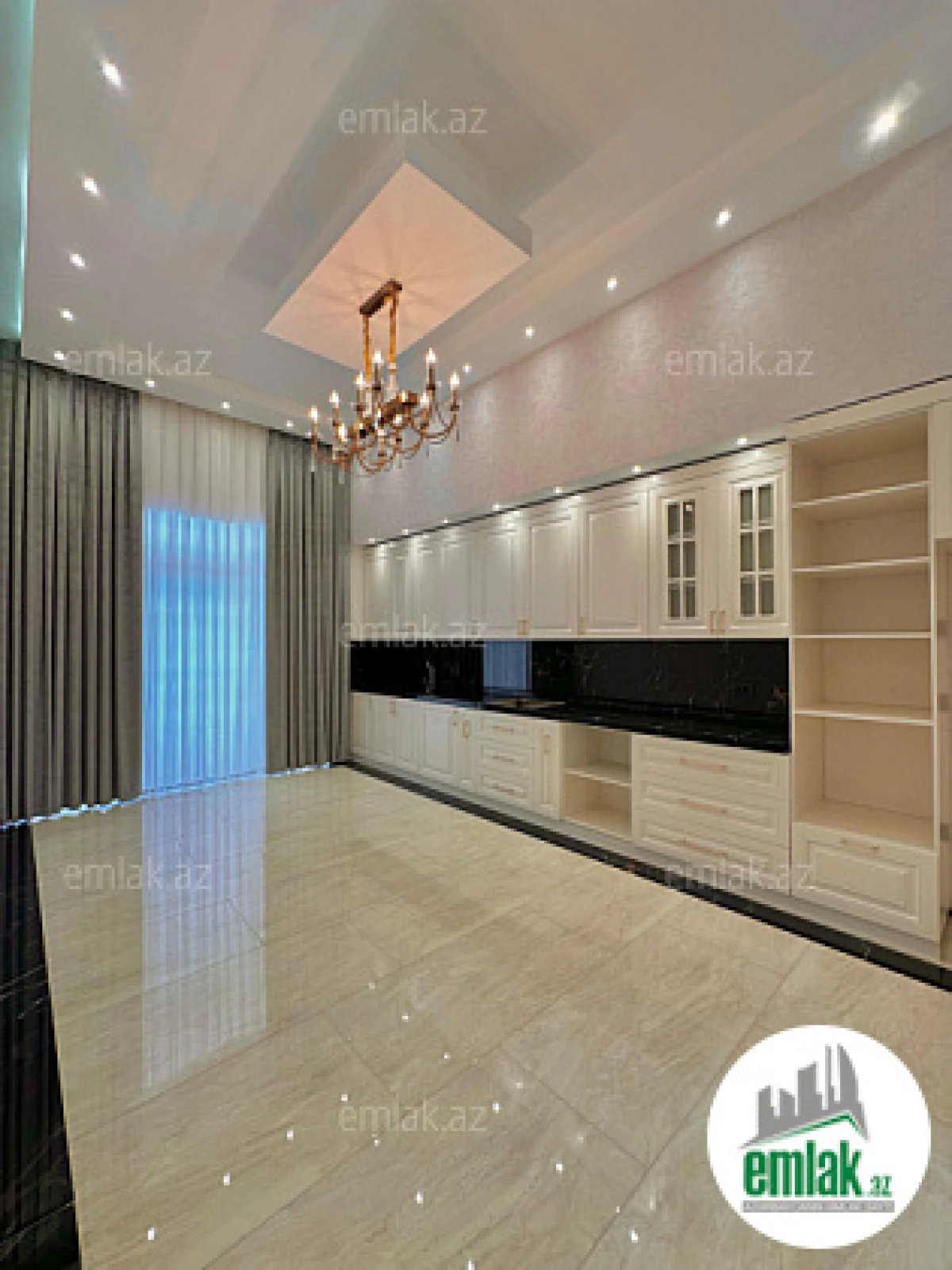 Satılır 6 otaqlı mənzil 400 m²