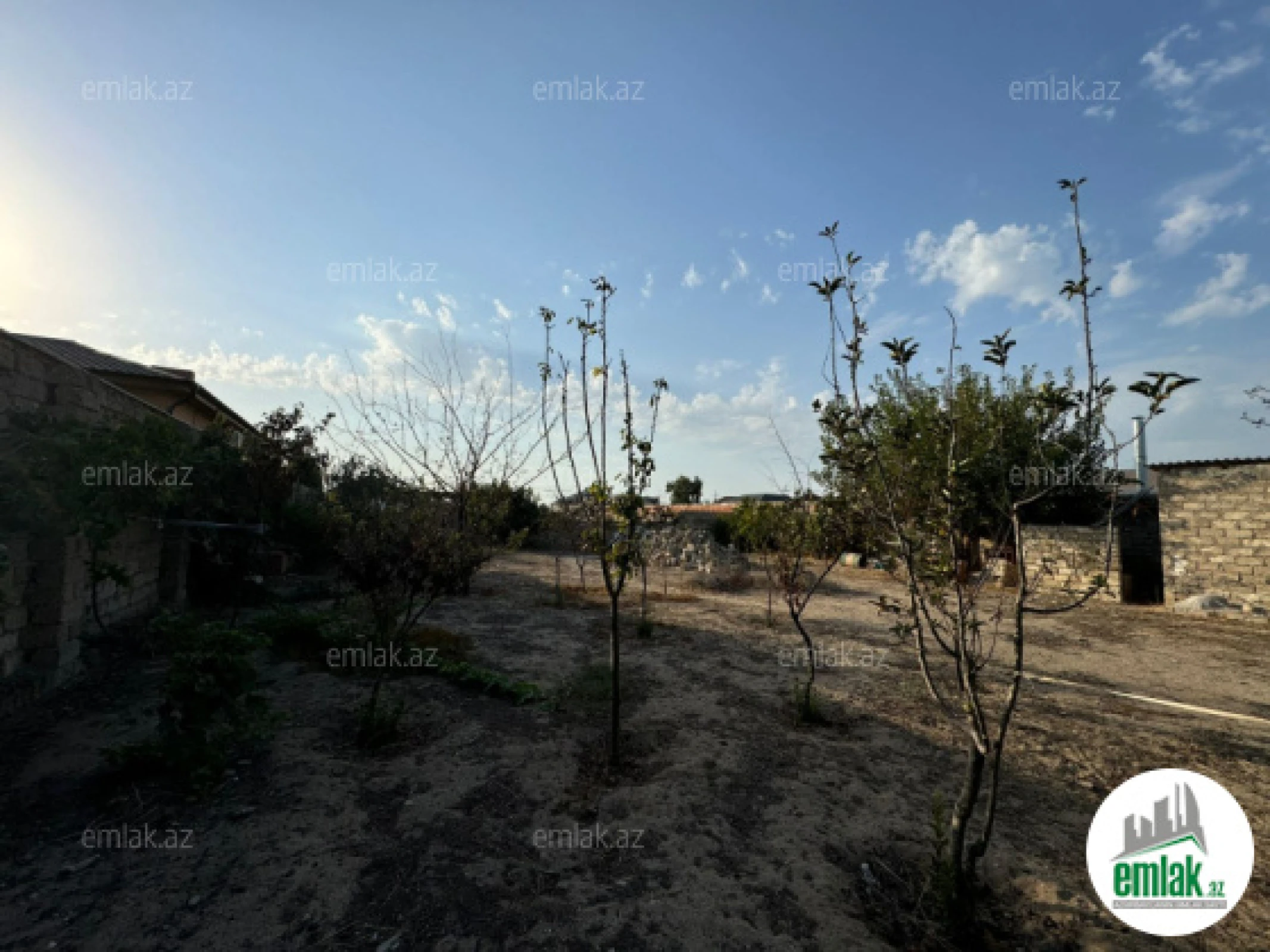 Satılır torpaq sahəsi 12 m²