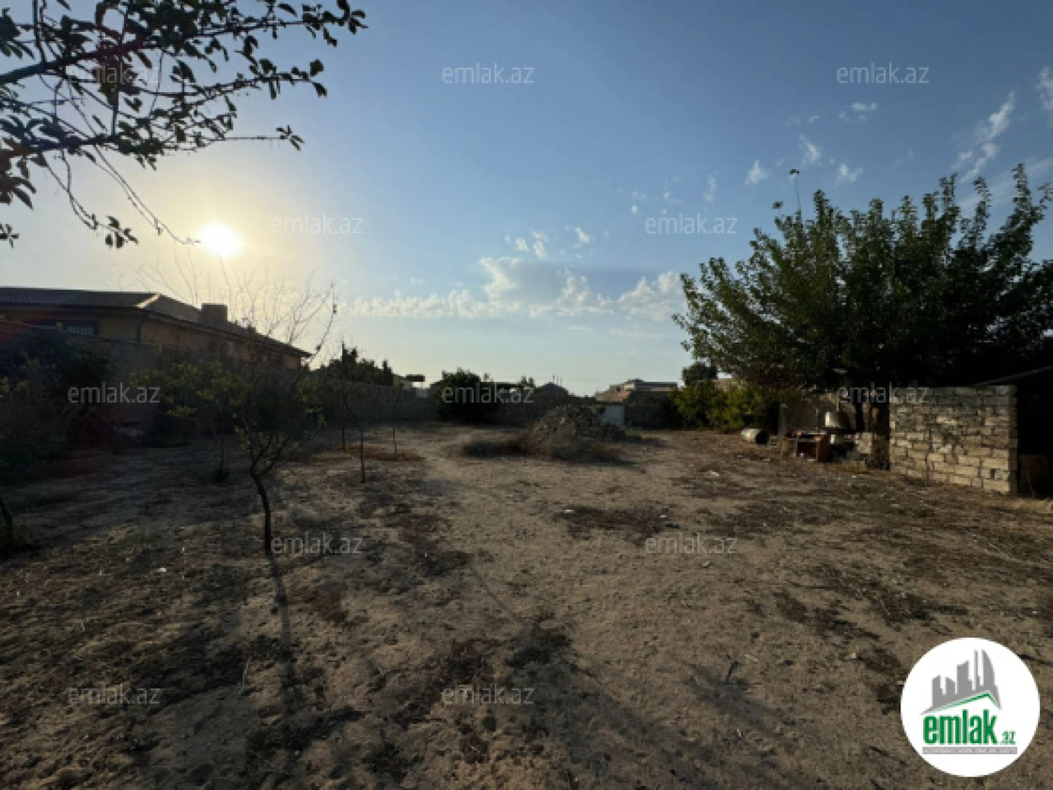 Satılır torpaq sahəsi 12 m²