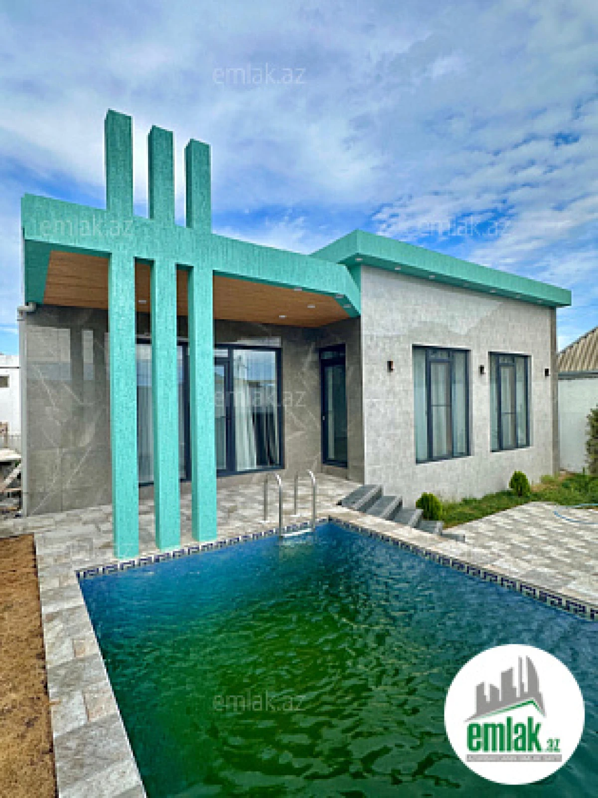 Satılır 3 otaqlı mənzil 120 m²