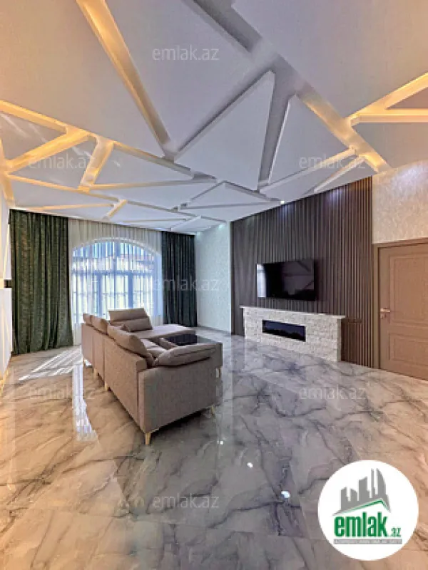 Satılır 4 otaqlı mənzil 240 m²