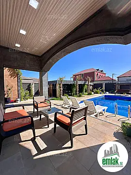 Satılır 4 otaqlı mənzil 240 m²