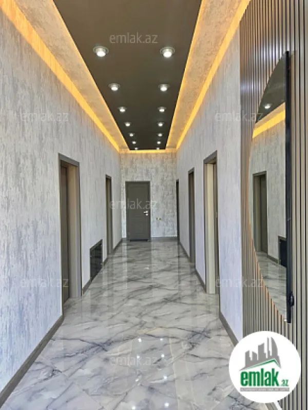 Satılır 4 otaqlı mənzil 240 m²