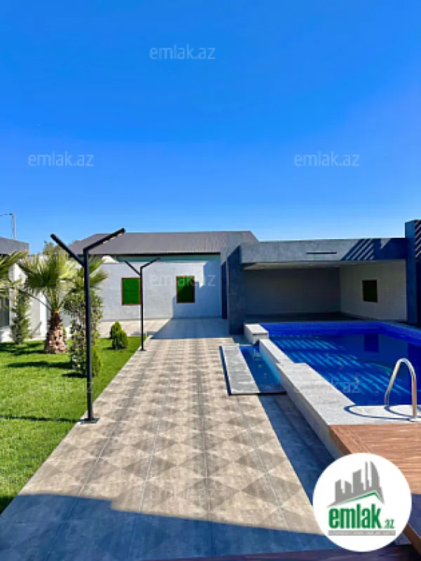 Satılır 6 otaqlı mənzil 300 m²