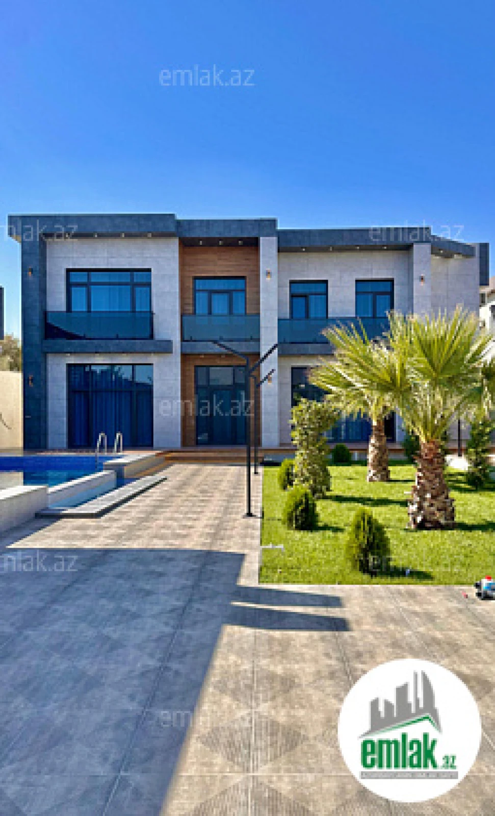Satılır 6 otaqlı mənzil 300 m²