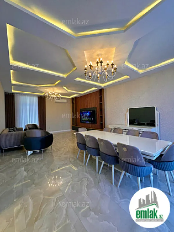 Satılır 6 otaqlı mənzil 300 m²