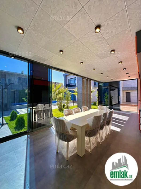 Satılır 6 otaqlı mənzil 300 m²
