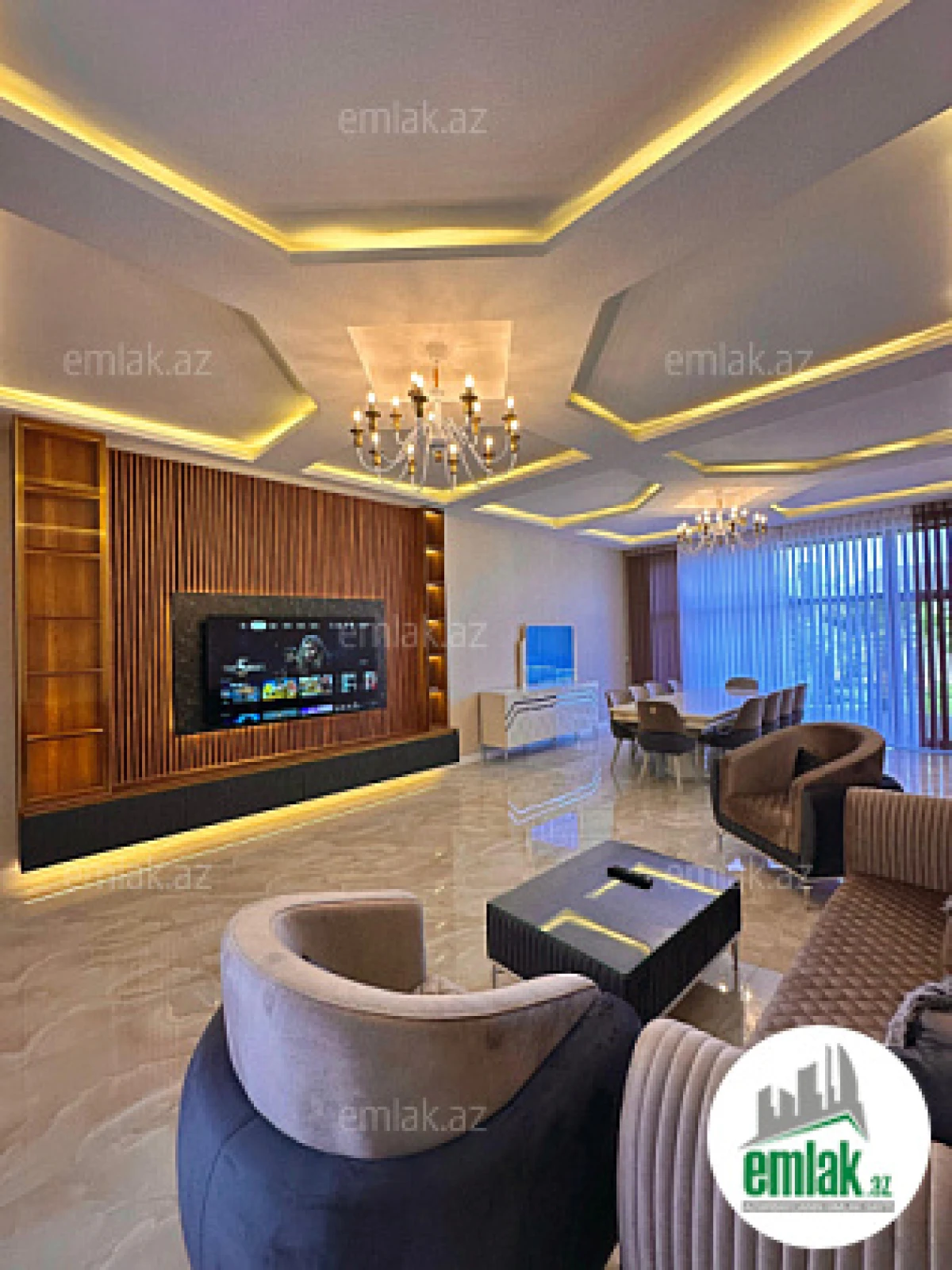 Satılır 6 otaqlı mənzil 300 m²