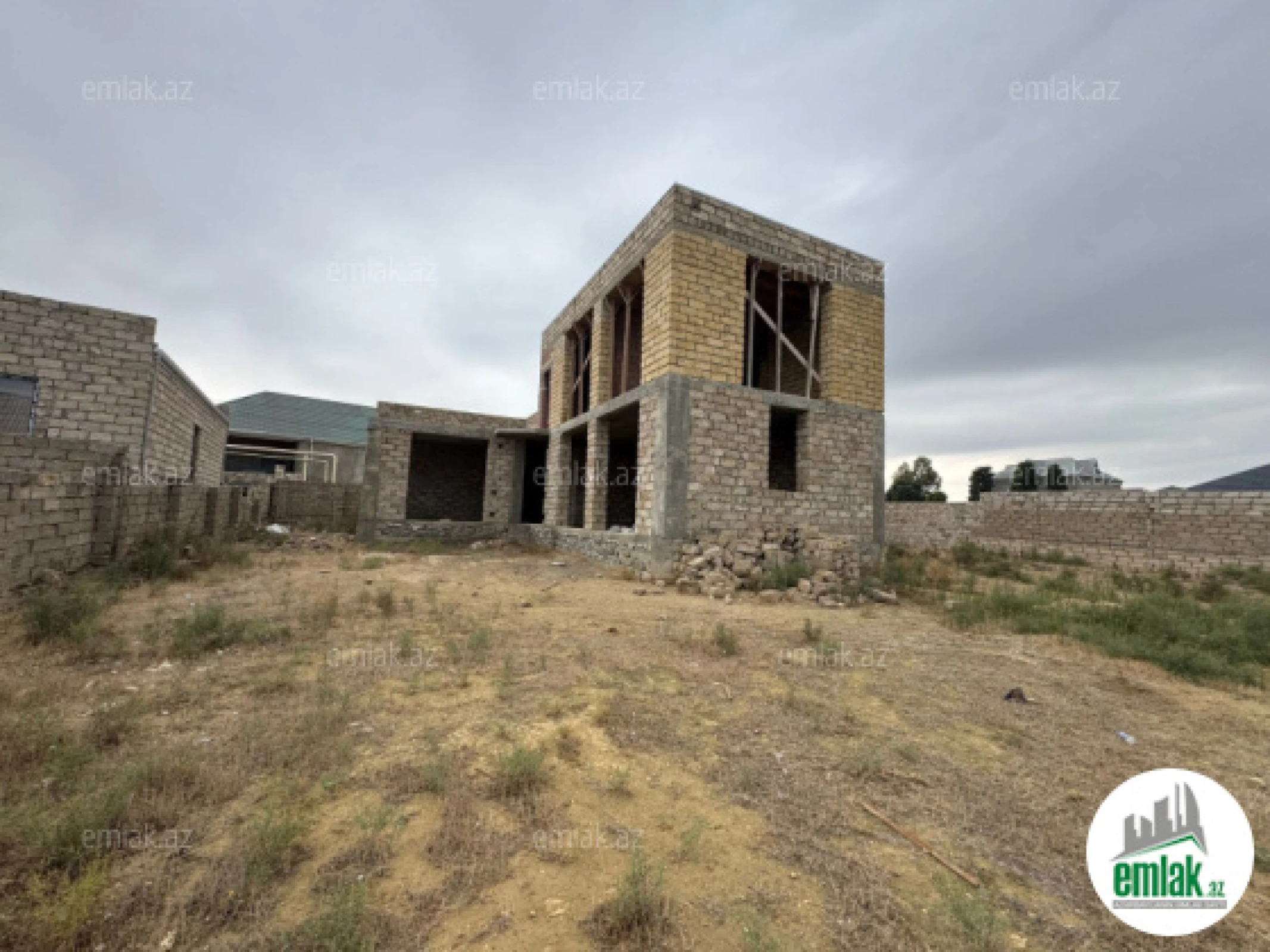 Satılır torpaq sahəsi 12 m²