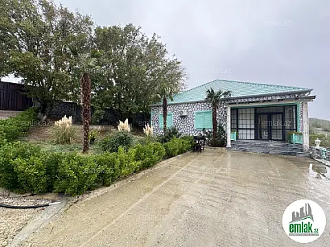 Satılır 4 otaqlı mənzil 140 m²