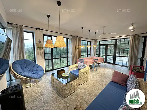 Satılır 4 otaqlı mənzil 140 m²