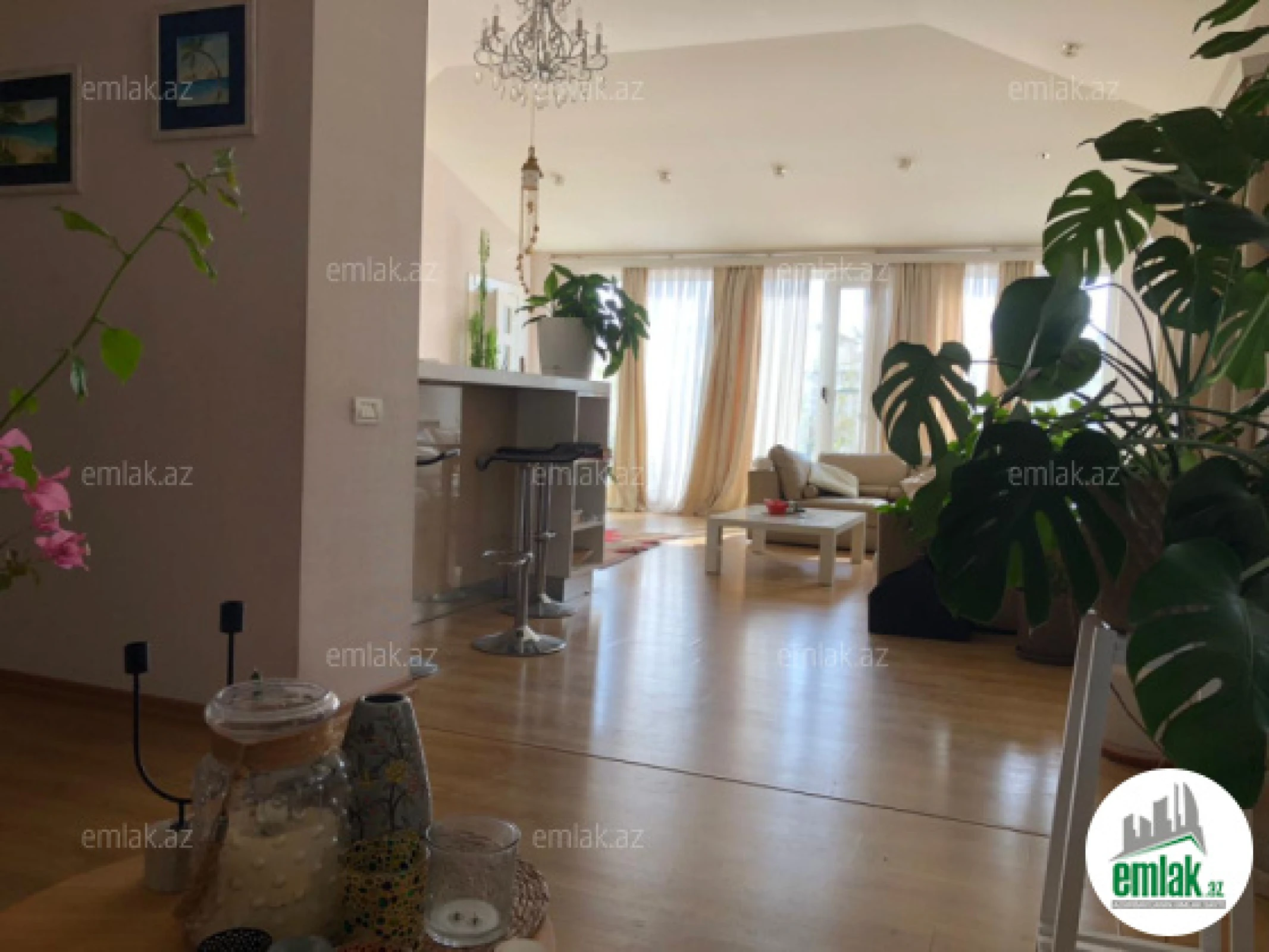 Satılır 6 otaqlı yeni tikili 435.5 m²