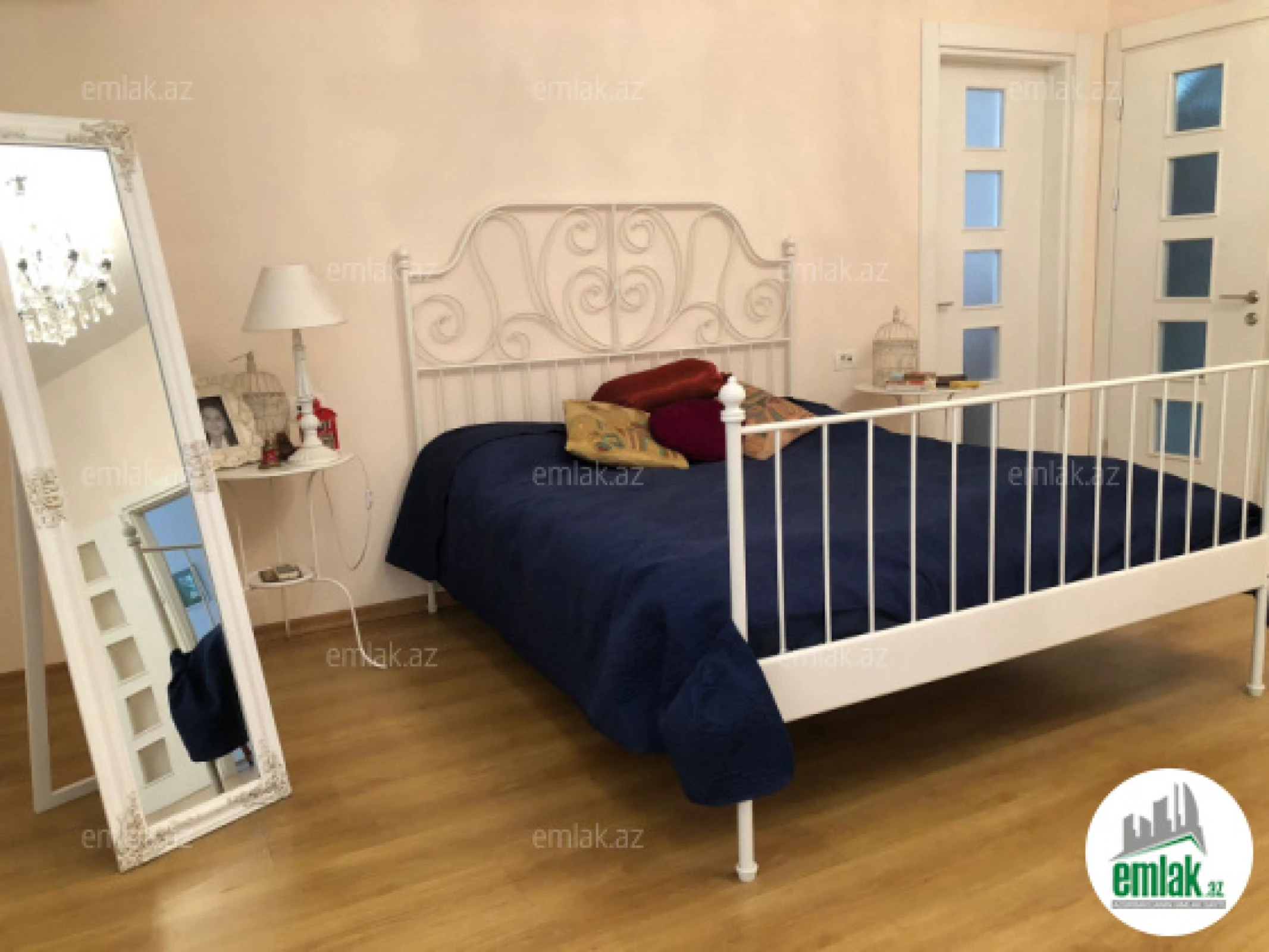 Satılır 6 otaqlı yeni tikili 435.5 m²