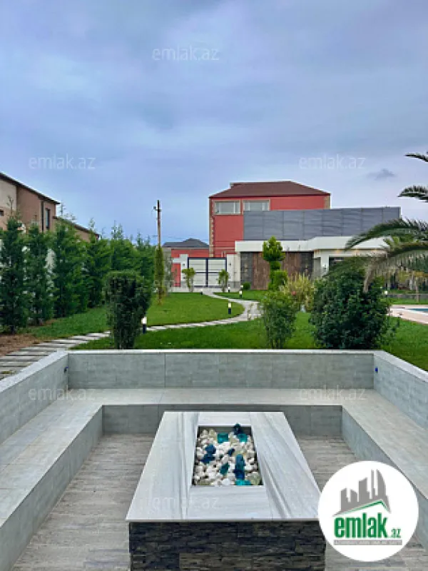 Satılır 6 otaqlı mənzil 350 m²