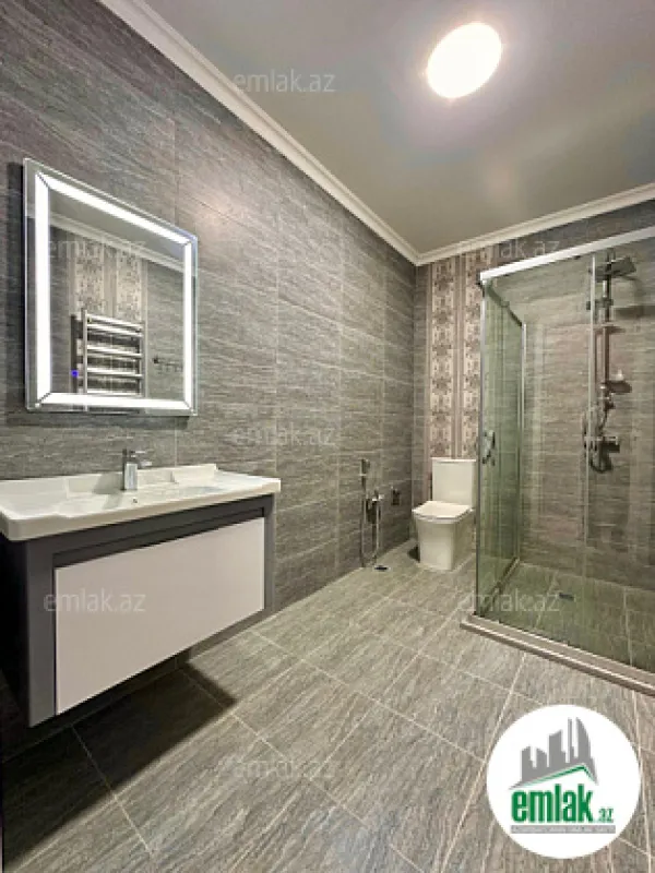 Satılır 6 otaqlı mənzil 350 m²