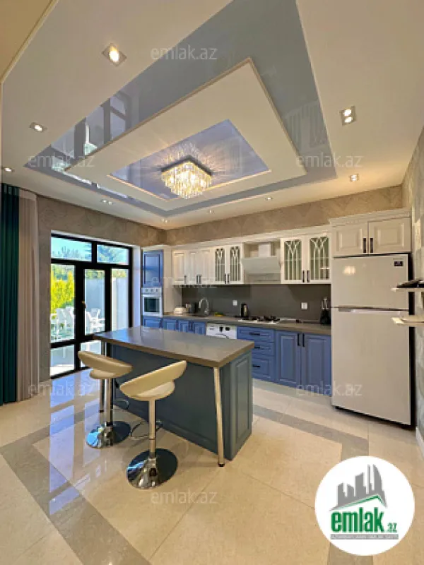 Satılır 6 otaqlı mənzil 250 m²