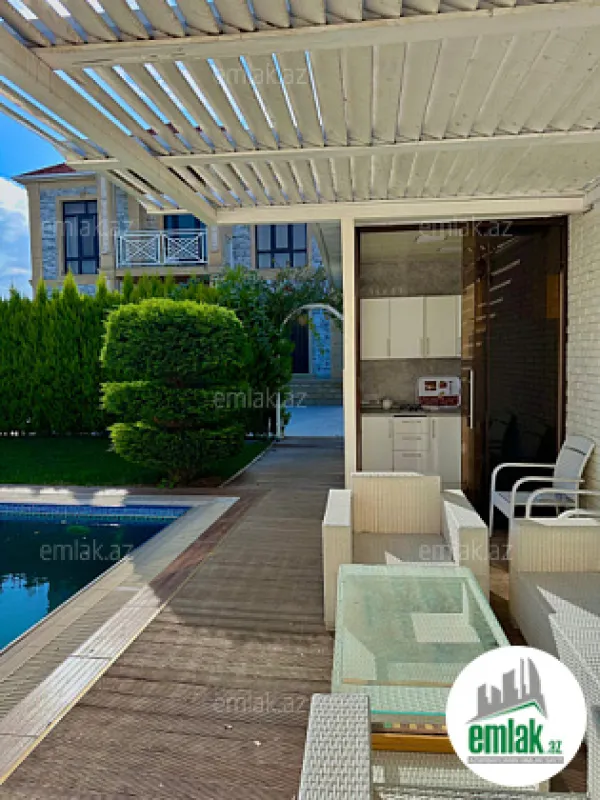 Satılır 6 otaqlı mənzil 250 m²