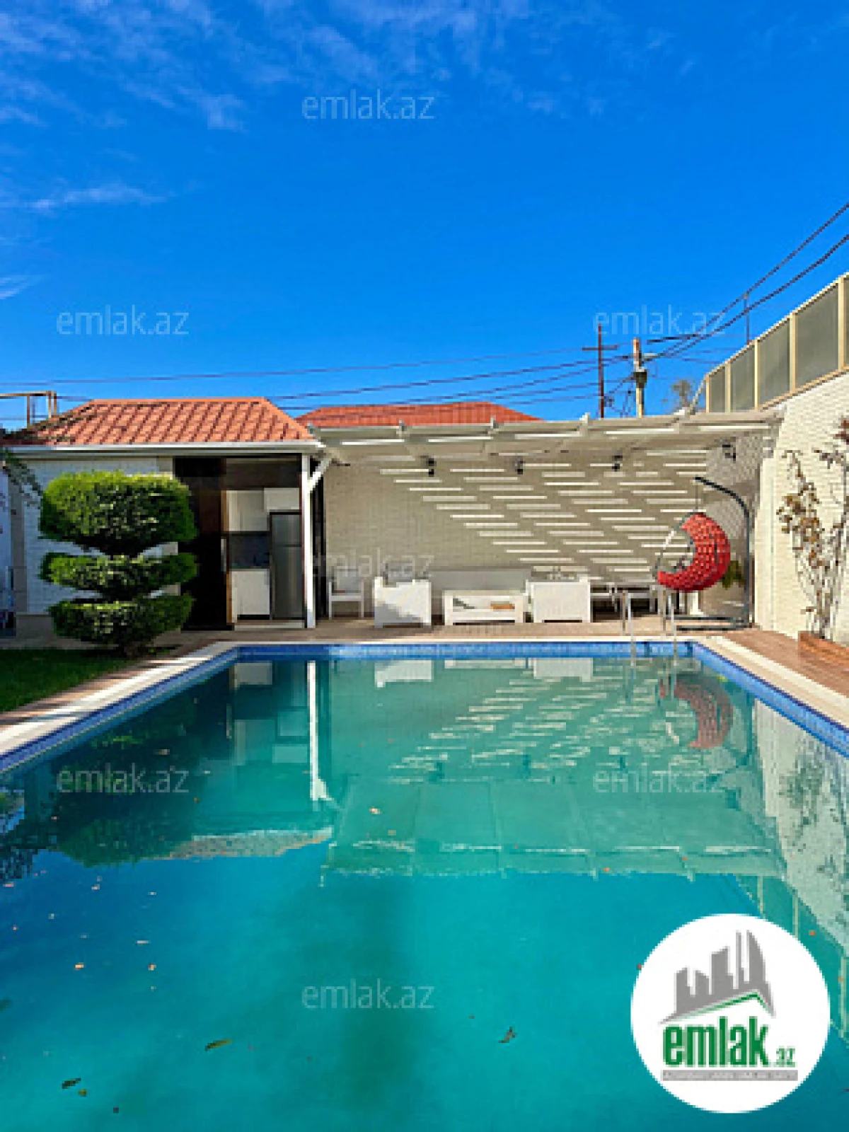 Satılır 6 otaqlı mənzil 250 m²