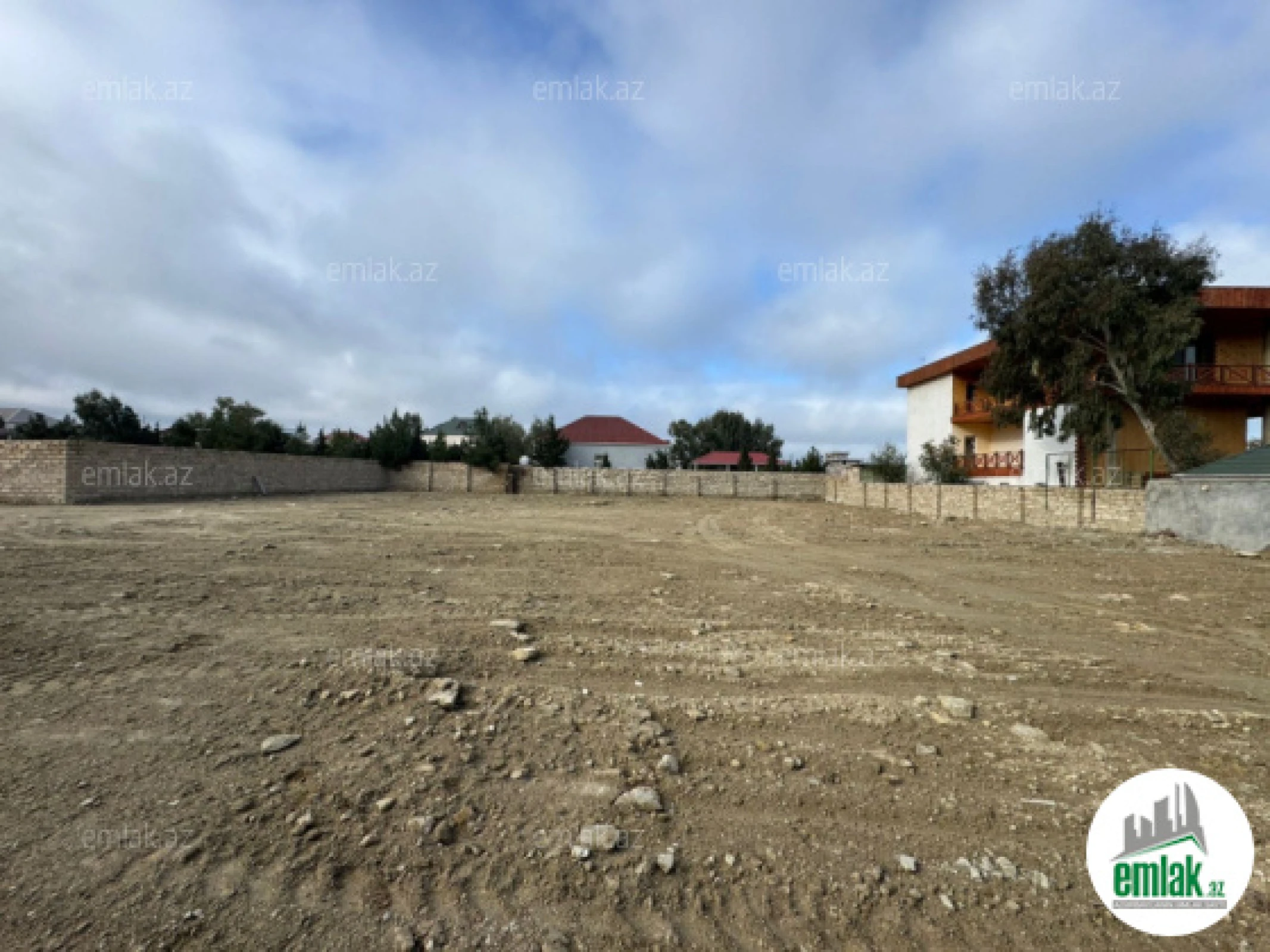 Satılır torpaq sahəsi 12 m²