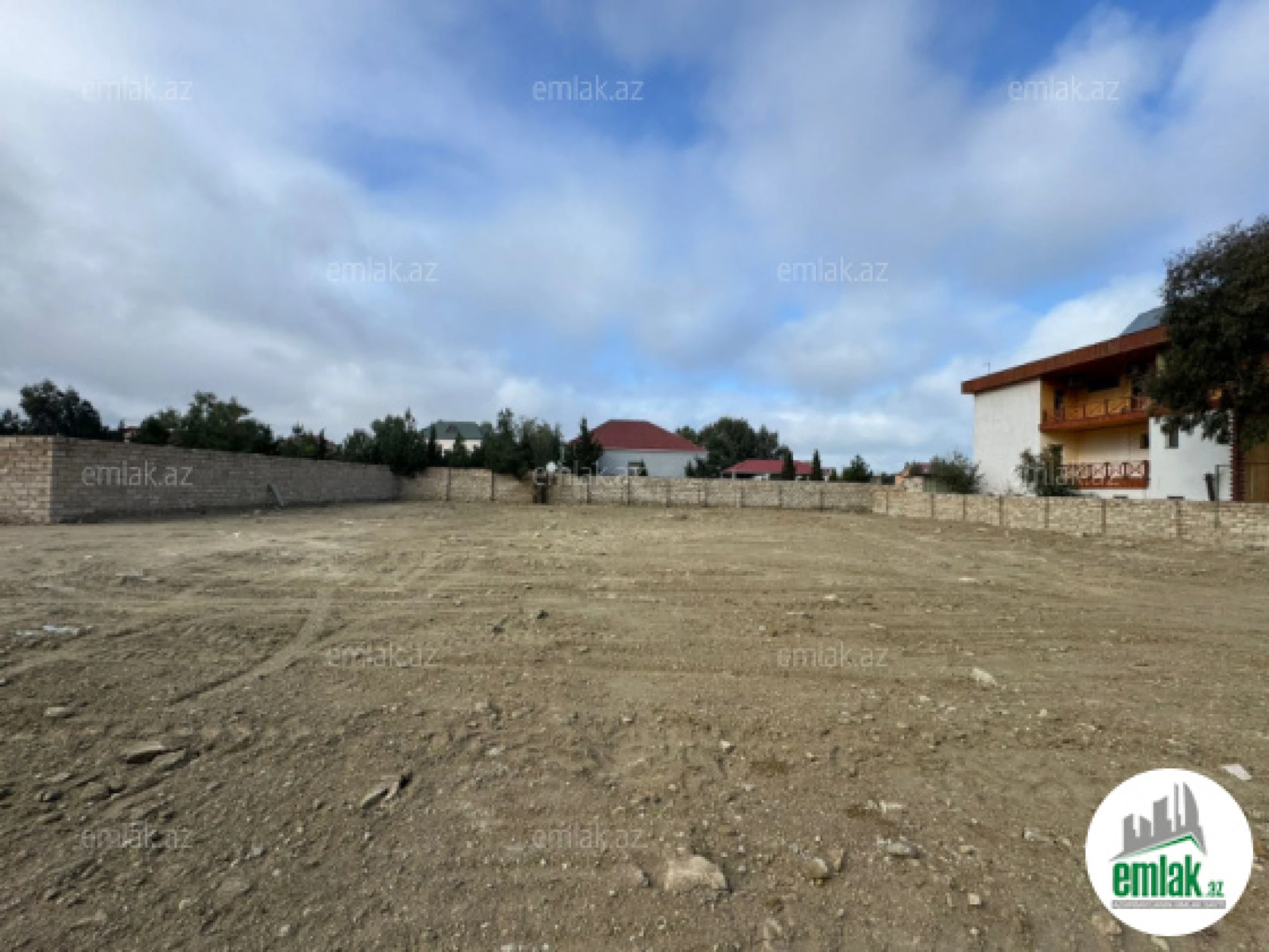 Satılır torpaq sahəsi 12 m²