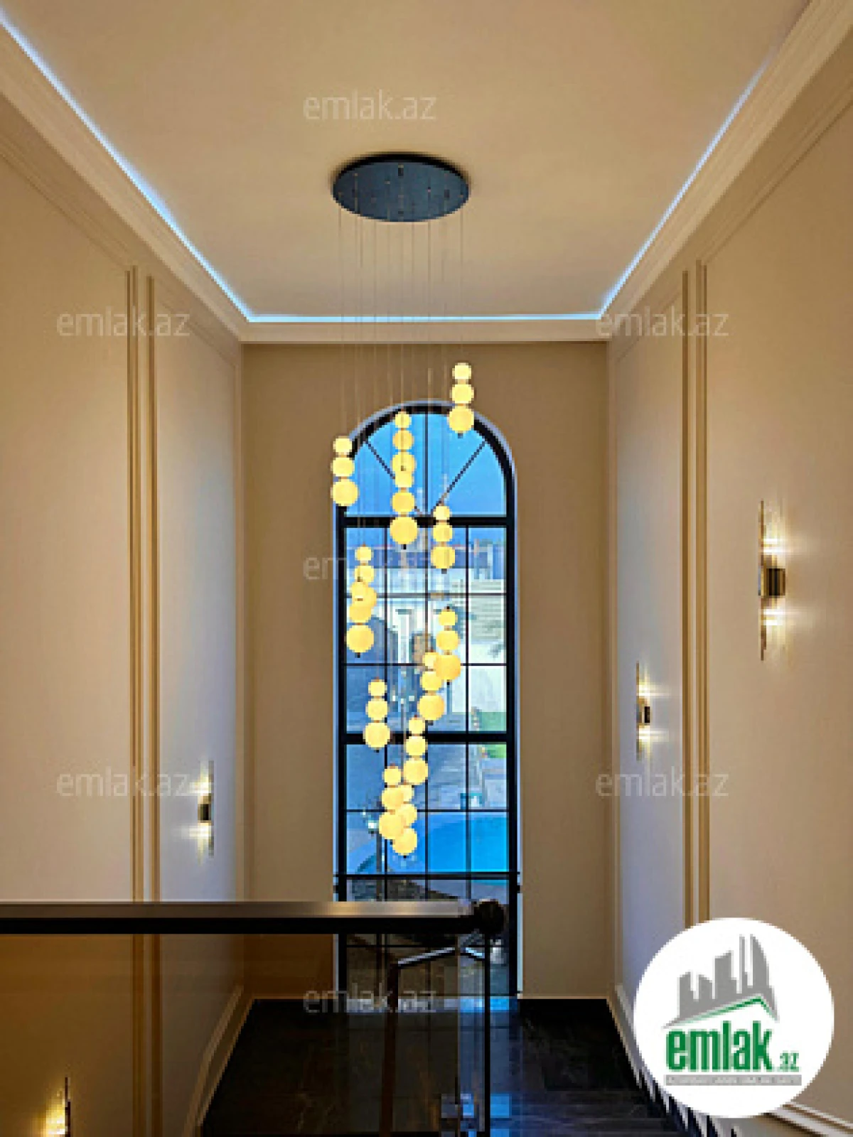 Satılır 6 otaqlı mənzil 460 m²