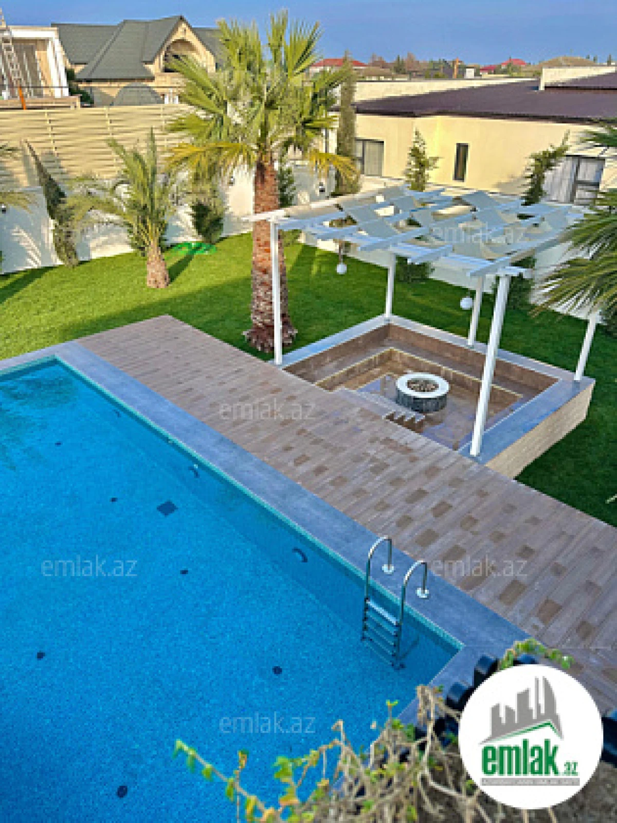 Satılır 6 otaqlı mənzil 460 m²