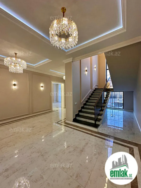 Satılır 6 otaqlı mənzil 460 m²