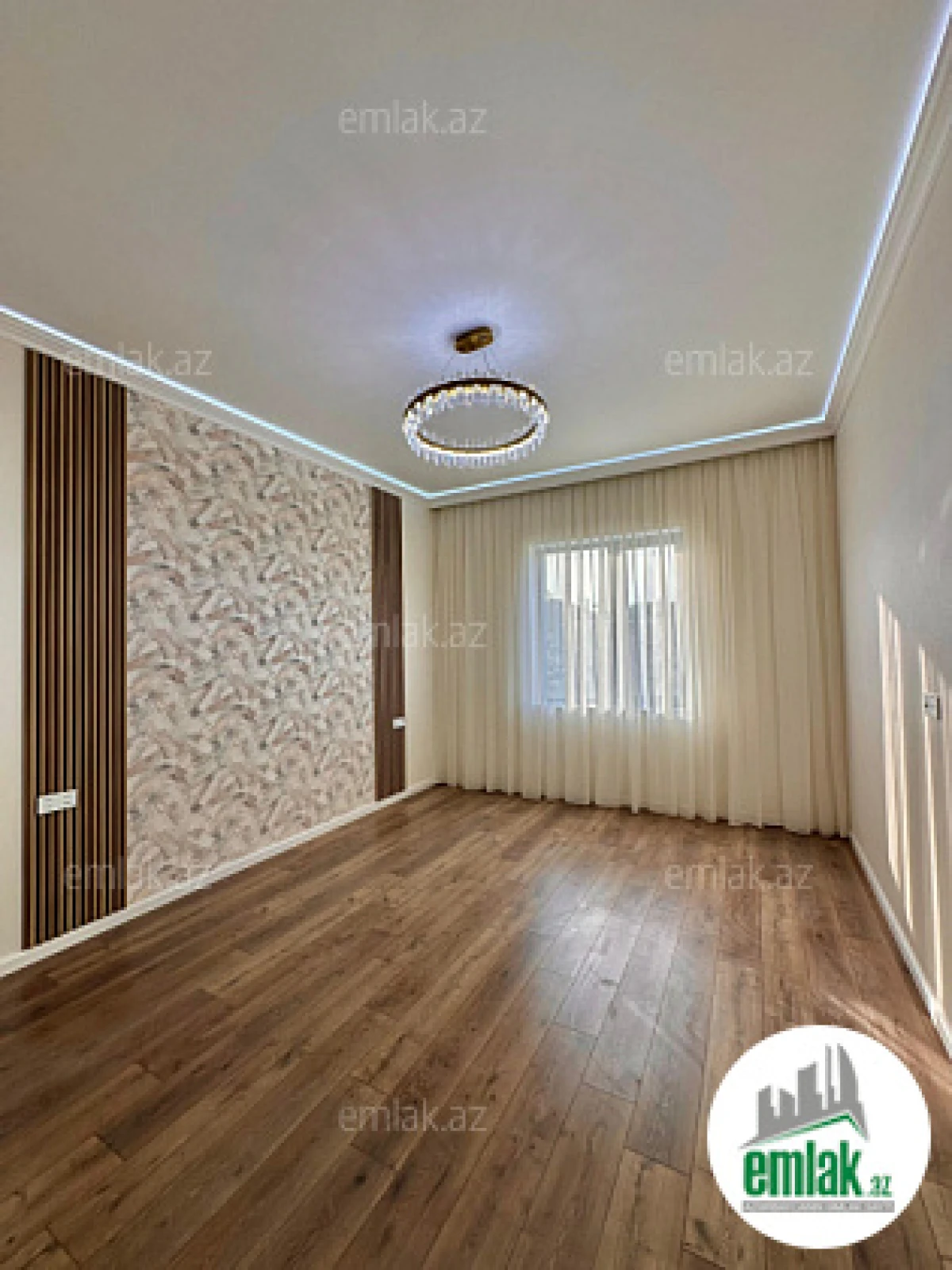 Satılır 6 otaqlı mənzil 460 m²