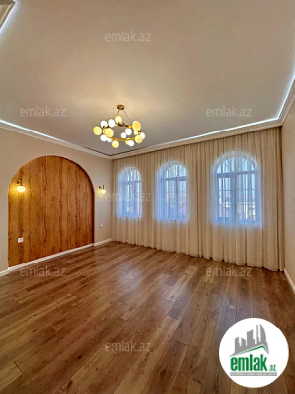 Satılır 6 otaqlı mənzil 460 m²