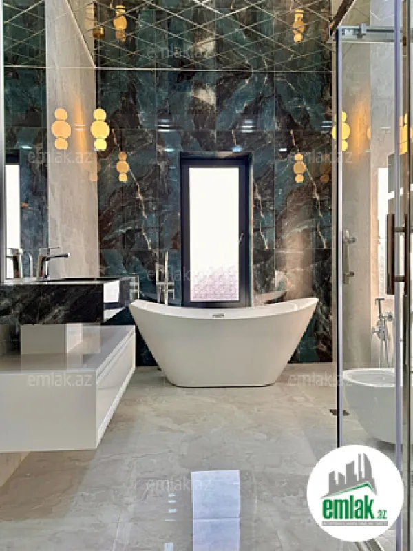 Satılır 6 otaqlı mənzil 460 m²