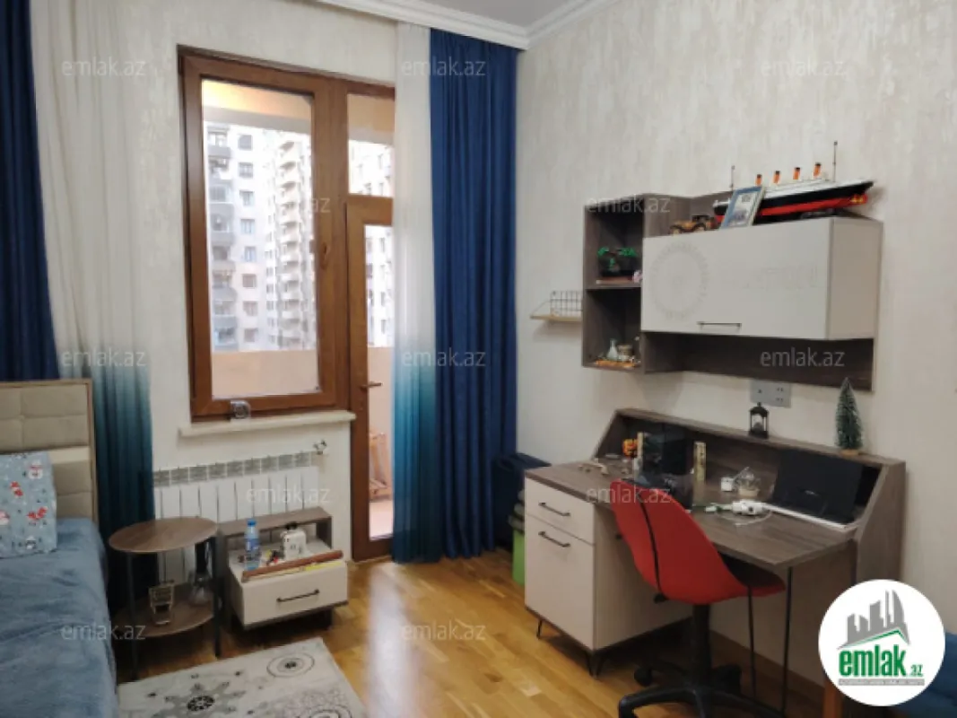 Satılır 5 otaqlı yeni tikili 160.5 m²