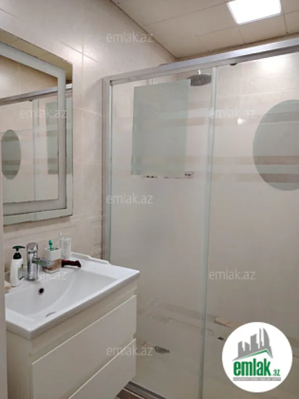 Satılır 5 otaqlı yeni tikili 160.5 m²