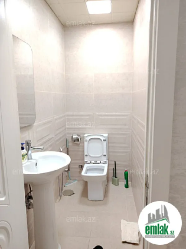 Satılır 5 otaqlı yeni tikili 160.5 m²