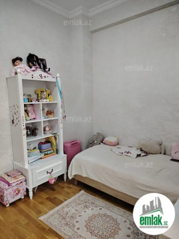 Satılır 5 otaqlı yeni tikili 160.5 m²