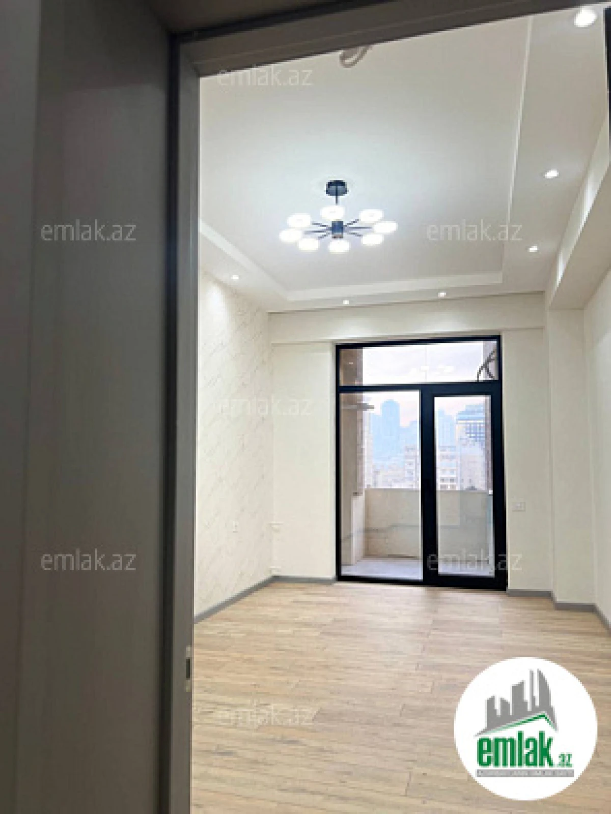 Satılır 2 otaqlı yeni tikili 114 m²