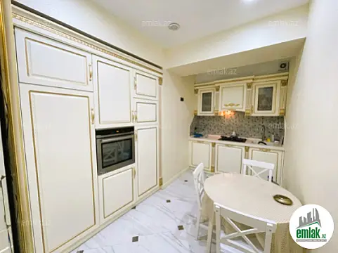 Satılır 3 otaqlı yeni tikili 110 m²