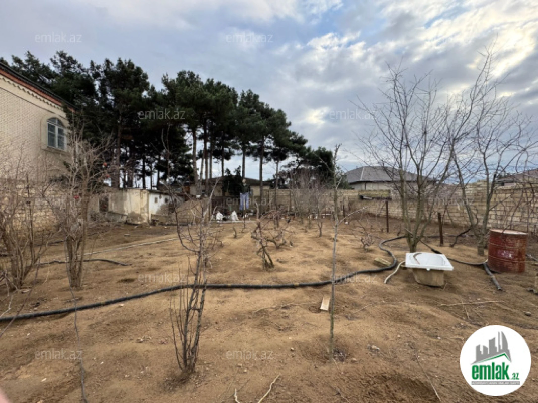 Satılır torpaq sahəsi 18 m²