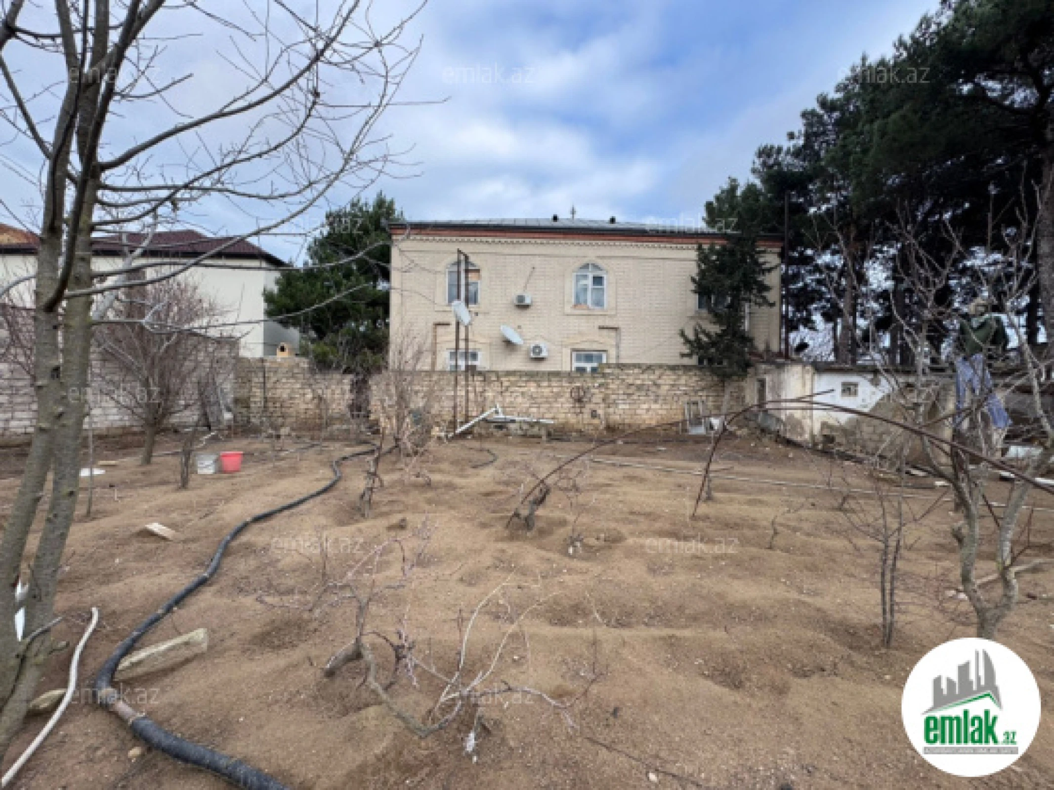 Satılır torpaq sahəsi 18 m²