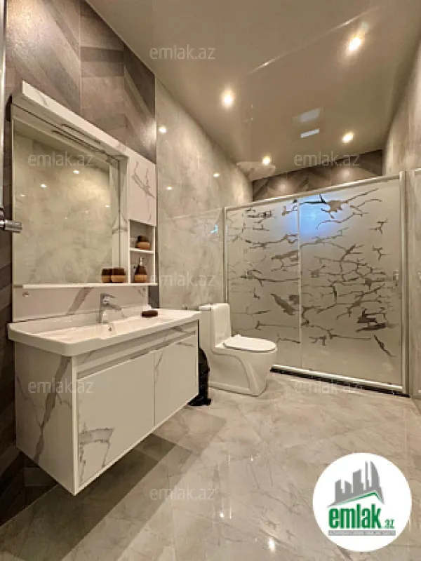 Satılır 6 otaqlı mənzil 360 m²